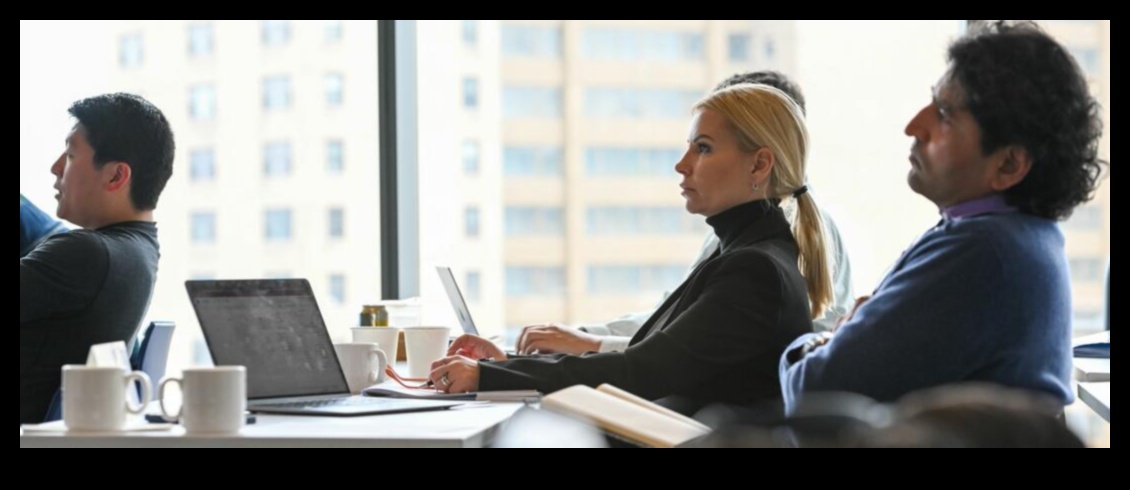 Afaceri pregătite pentru viitor: Navigarea dezvoltării într-o lume în schimbare rapidă