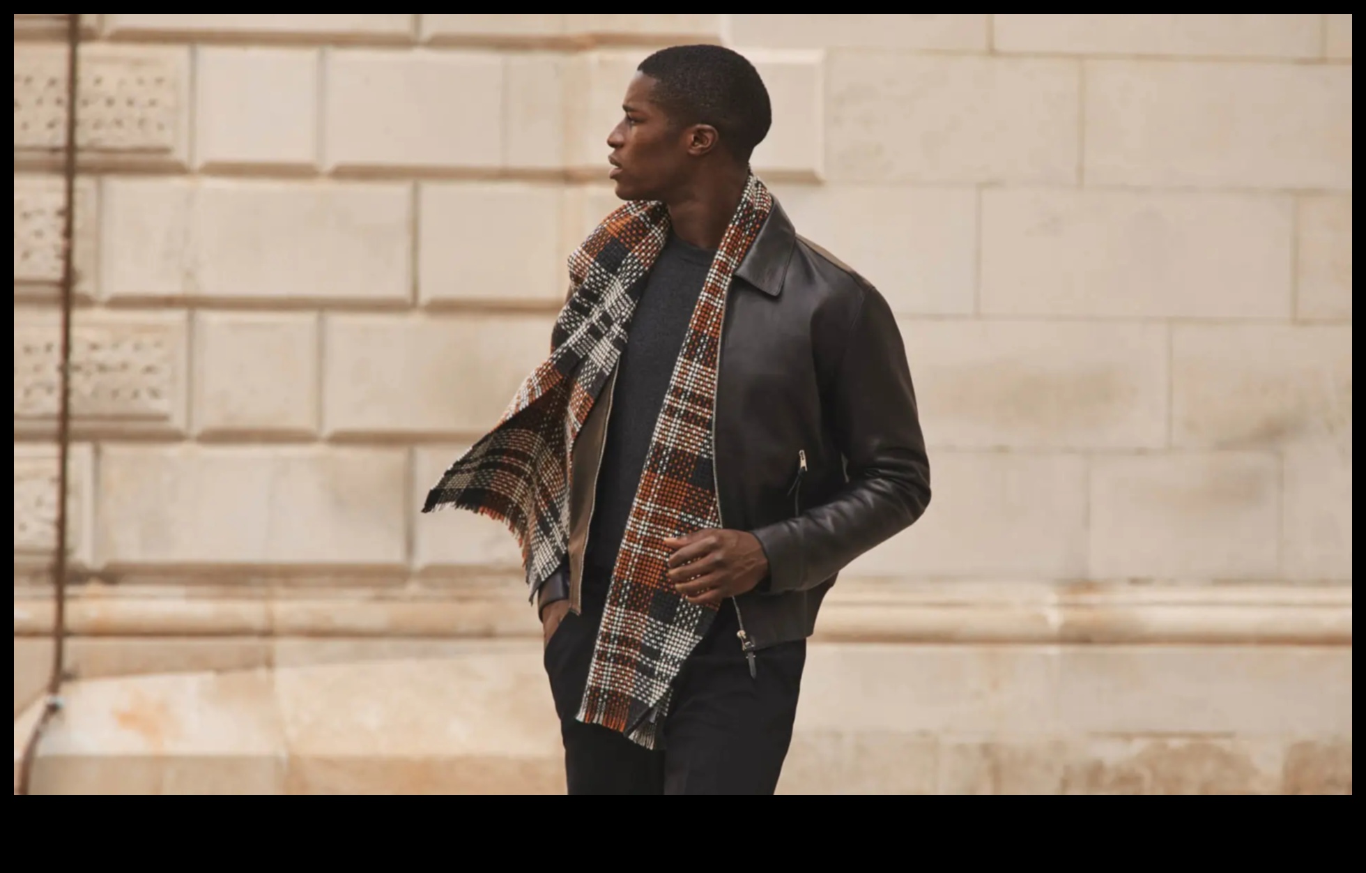 Tendințe personalizate: modă bărbătească pentru o modernitate elegantă