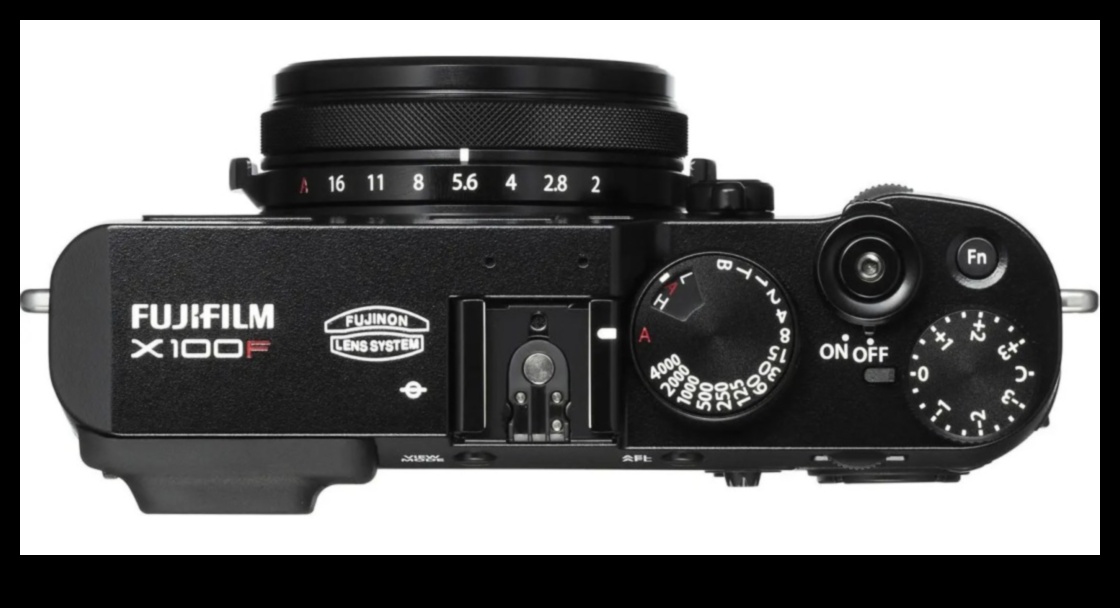 Tehnologia tactilă O întoarcere la comenzile fizice ale camerelor cu film 3 Tehnologie tactilă: Camere cu cadrane fizice și comenzi pentru ajustări manuale