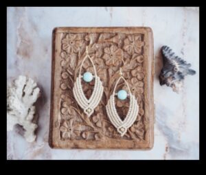 Comori tribale: ținute boho cu eleganță etnică