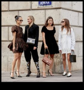 Focalizare în avans la modă: stabiliți tendințe cu aspectul dvs. emblematic