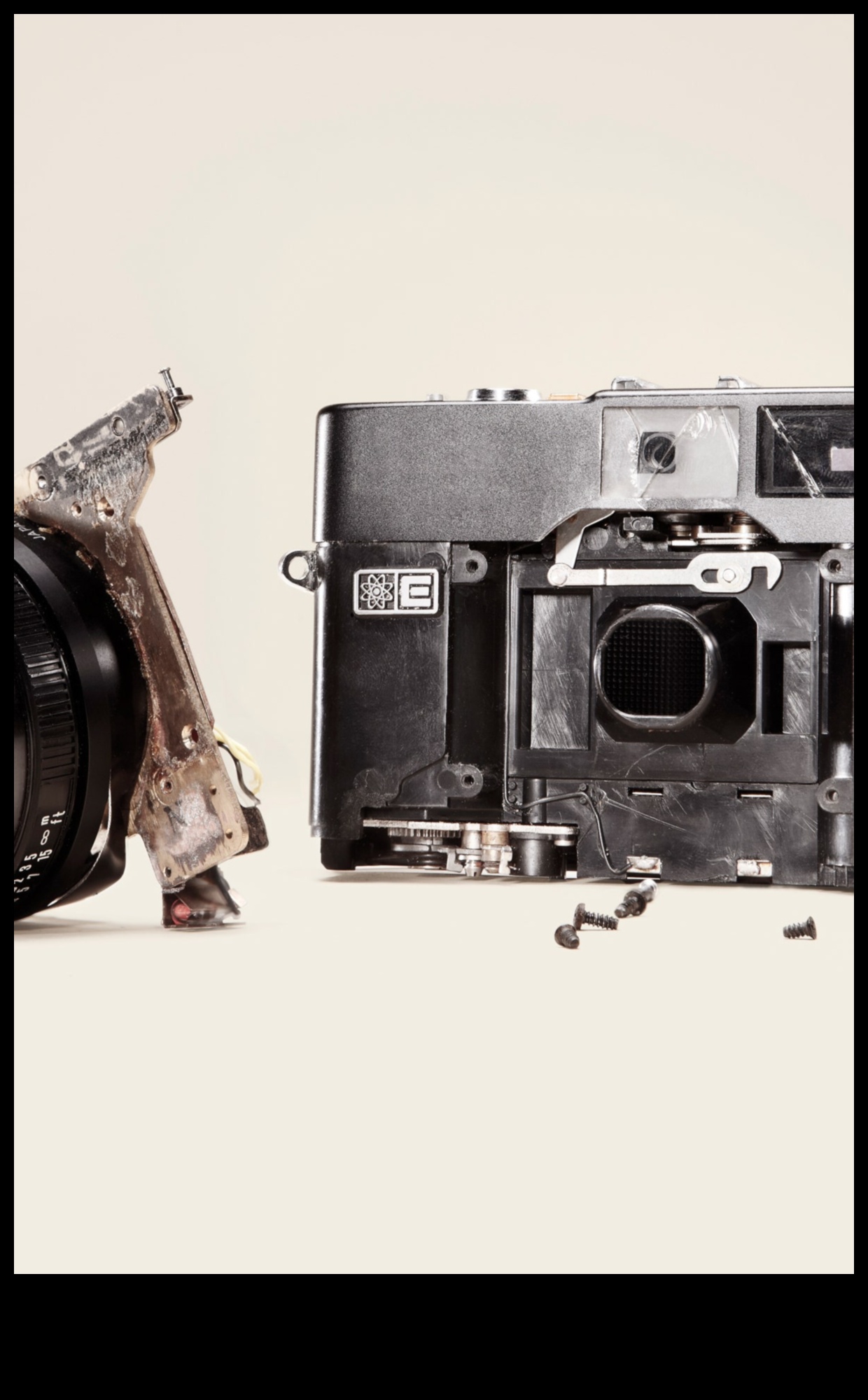 Gadget Graveyard: Programe de reciclare pentru camere și echipamente vechi