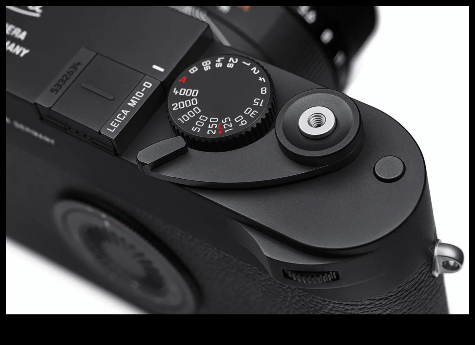 Tehnologia tactilă O întoarcere la comenzile fizice ale camerelor cu film 1 Tehnologie tactilă: Camere cu cadrane fizice și comenzi pentru ajustări manuale